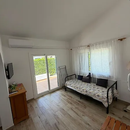 Angelinas 2 Hab Con Piscina Holiday home